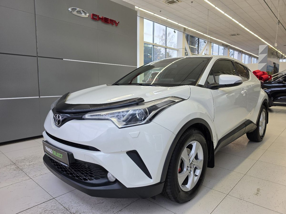 Автомобиль с пробегом Toyota C-HR в городе Екатеринбург ДЦ - PANGO Центр Автобан