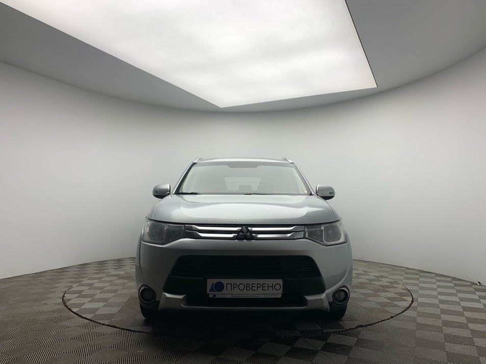 Автомобиль с пробегом Mitsubishi Outlander в городе Мурманск ДЦ - Аксель-Норман