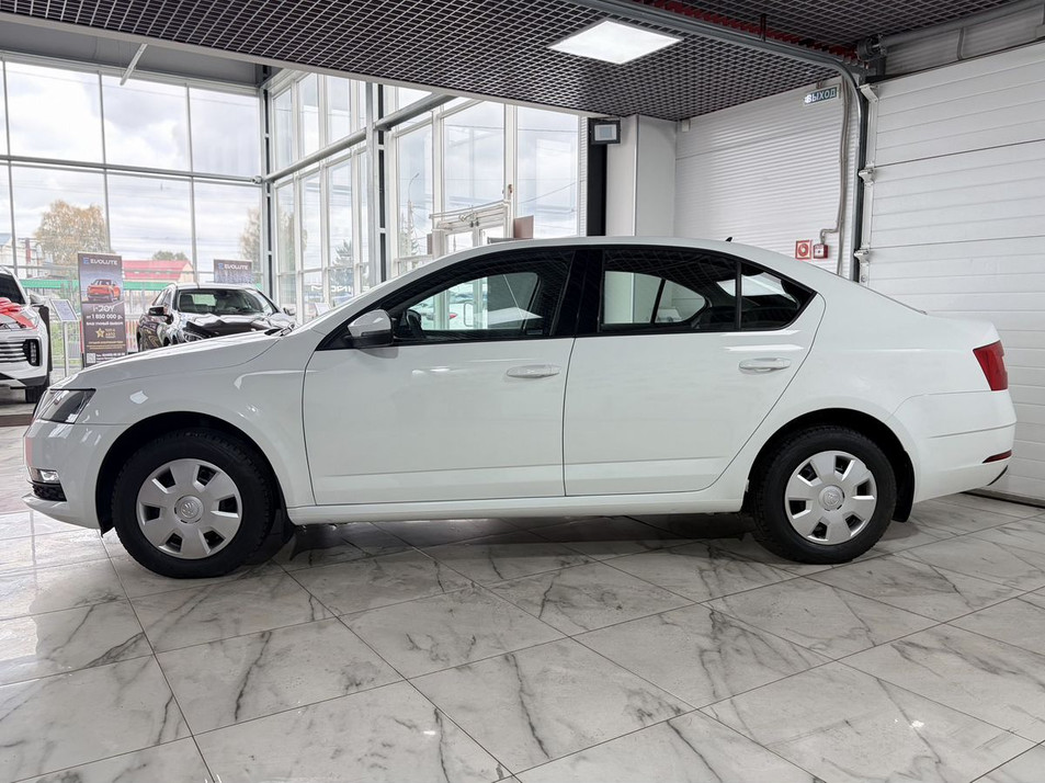 Автомобиль с пробегом SKODA Octavia в городе Ярославль ДЦ - PANGO Центр Автопарк