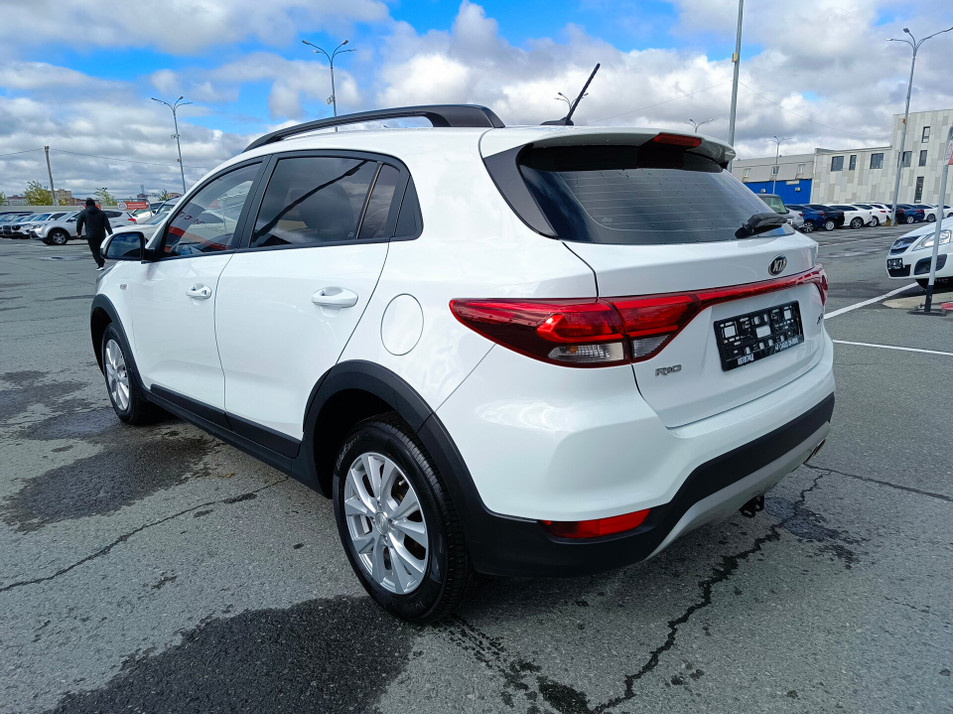 Автомобиль с пробегом Kia Rio в городе Тюмень ДЦ - PANGO Центр Автоград