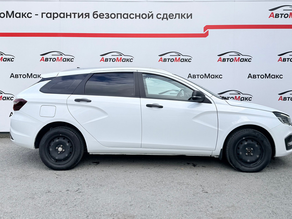 Автомобиль с пробегом LADA Vesta в городе Тюмень ДЦ - PANGO Центр АвтоМакс