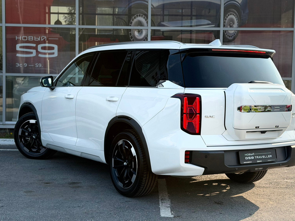 Новый автомобиль GAC GS8 GX Traveller в городе Сургут ДЦ - GAC Автоуниверсал