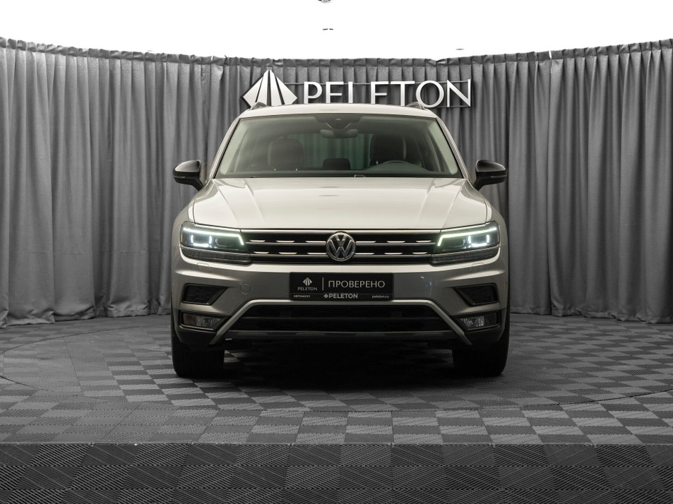 Автомобиль с пробегом Volkswagen Tiguan в городе Москва ДЦ - PELETON Юг
