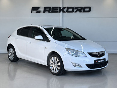 Автомобиль с пробегом Opel Astra в городе Уфа ДЦ - Rekord Жукова 30а