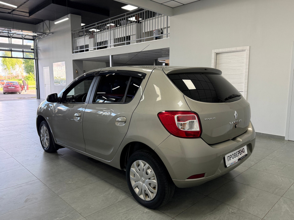 Автомобиль с пробегом Renault Sandero в городе Казань ДЦ - Диалог Авто Камалеева
