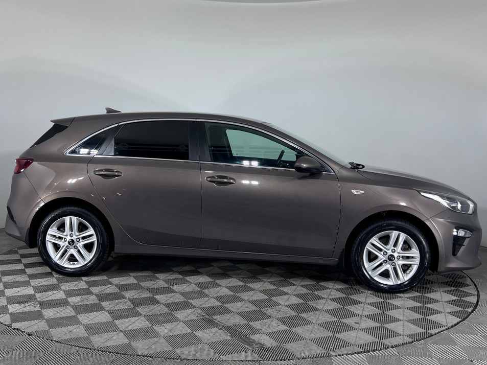Автомобиль с пробегом Kia Ceed в городе Ростов-на-Дону ДЦ - PANGO Центр Театральный