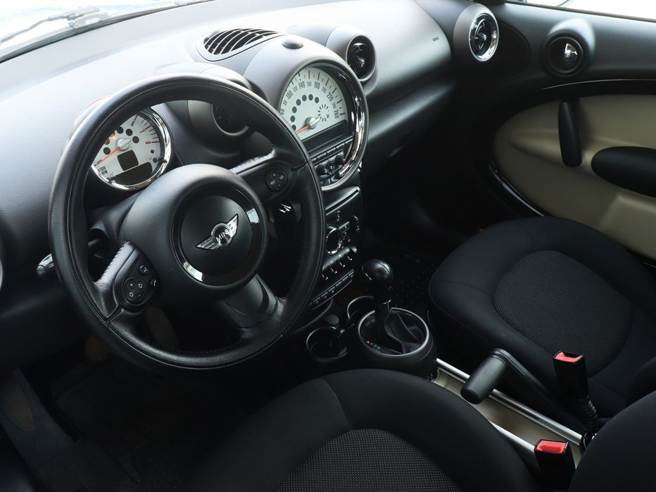 Автомобиль с пробегом MINI Countryman в городе Казань ДЦ - КАЭ Toyota Оренбургский тракт