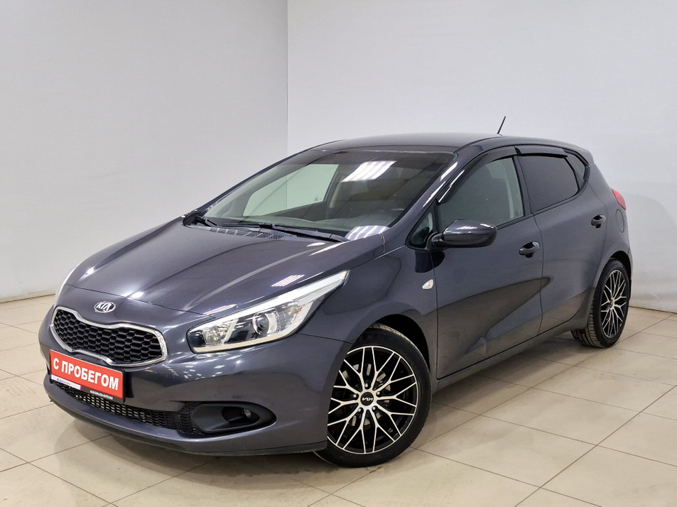 Автомобиль с пробегом Kia Ceed в городе Альметьевск ДЦ - Диалог-Авто Эссен АСП Альметьевск