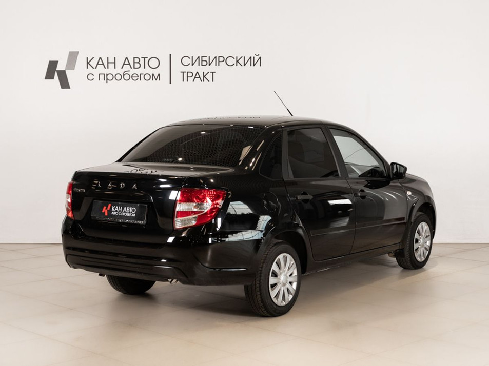 Автомобиль с пробегом LADA Granta в городе Казань ДЦ - КАЭ Сибирский тракт