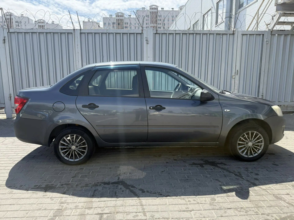 Автомобиль с пробегом LADA Granta в городе Ростов-на-Дону ДЦ - PANGO Центр Запад