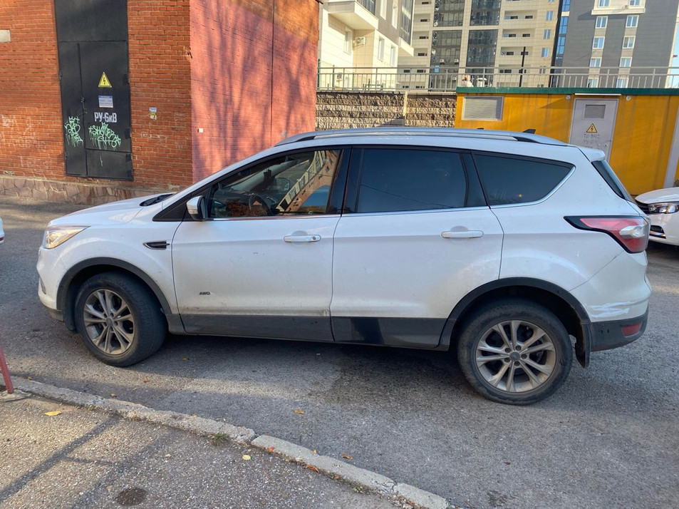 Автомобиль с пробегом FORD KUGA в городе Оренбург ДЦ - PANGO Центр на Загородном