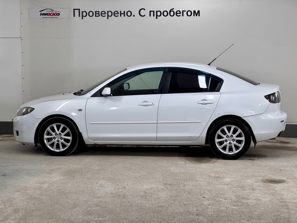 Автомобиль с пробегом Mazda 3 в городе Тюмень ДЦ - PANGO Центр АвтоМакс