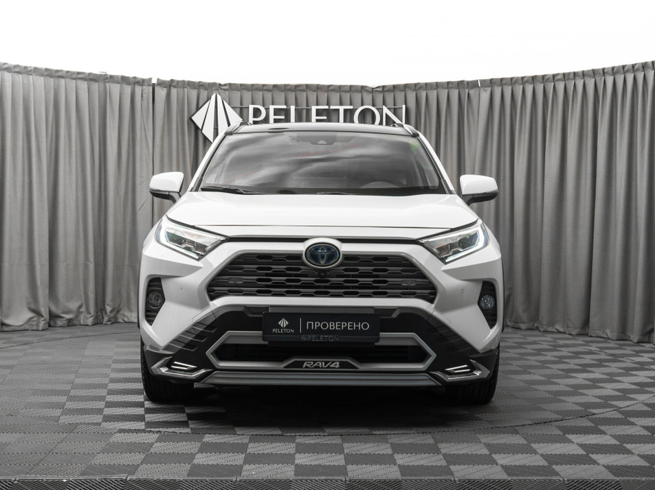Автомобиль с пробегом Toyota RAV4 в городе Москва ДЦ - PELETON ELECTRO