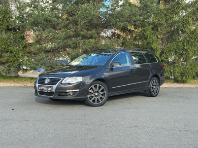 Автомобиль с пробегом Volkswagen Passat в городе Санкт-Петербург ДЦ - Тойота Центр Невский