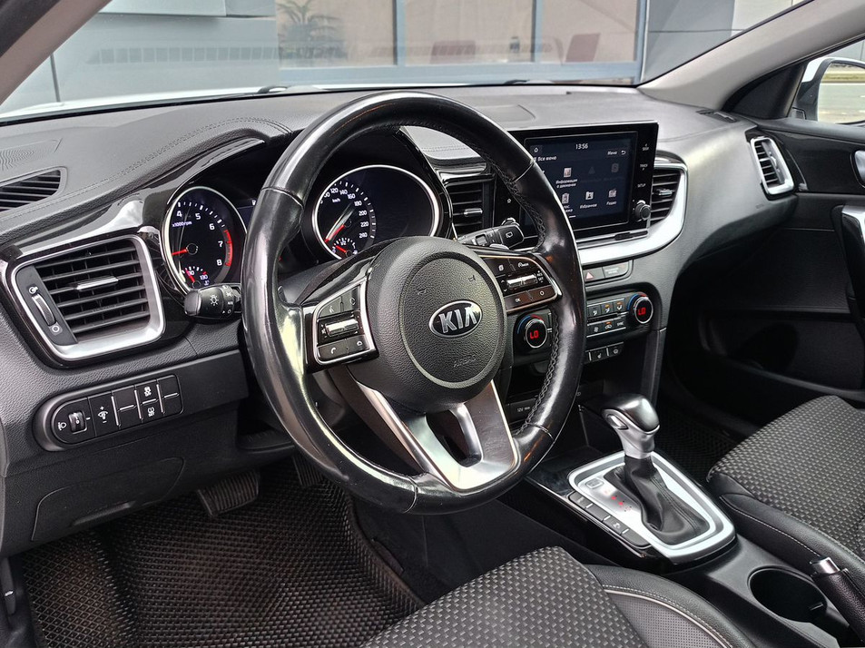 Автомобиль с пробегом Kia Ceed в городе Казань ДЦ - КАН АВТО Казань