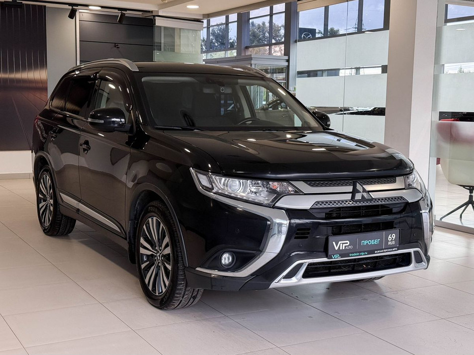 Автомобиль с пробегом Mitsubishi Outlander в городе Тверь ДЦ - Важная Персона - Авто г. Тверь