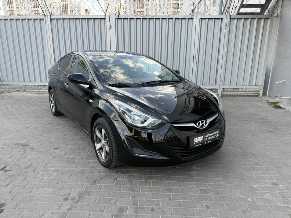 Автомобиль с пробегом Hyundai Elantra в городе Ростов-на-Дону ДЦ - PANGO Центр Запад