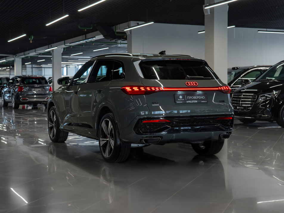 Автомобиль с пробегом Audi Q5 в городе Москва ДЦ - PANGO Центр PELETON