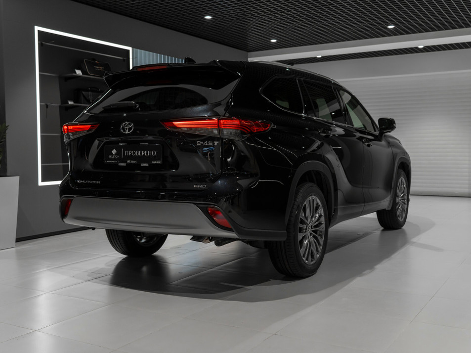 Автомобиль с пробегом Toyota Highlander в городе Москва ДЦ - PELETON Юг