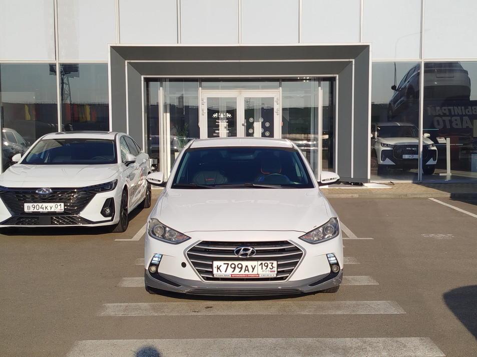 Автомобиль с пробегом Hyundai Elantra в городе Краснодар ДЦ - PANGO Центр РВ Сервис