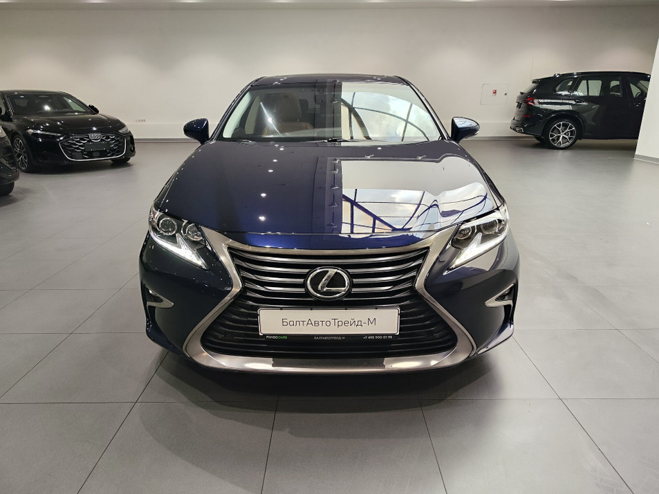 Автомобиль с пробегом Lexus ES в городе Москва ДЦ - PANGO Центр БалтАвтоТрейд - М