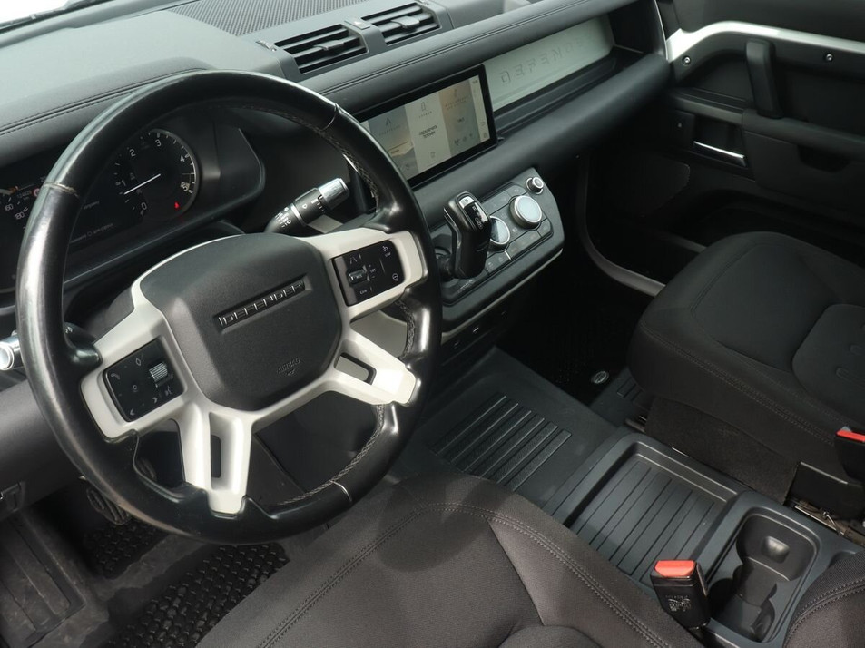 Автомобиль с пробегом Land Rover Defender в городе Казань ДЦ - КАЭ Toyota Оренбургский тракт